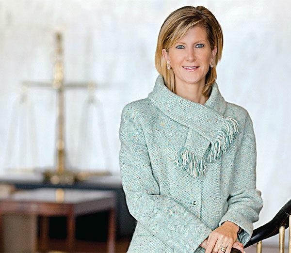 http://cdn.idntimes.com/content-images/post/20151113/mary-callahan-alumnihbsedu-w600-h1000-e31eadc01ad2c22051410d87290e9ca5.jpg