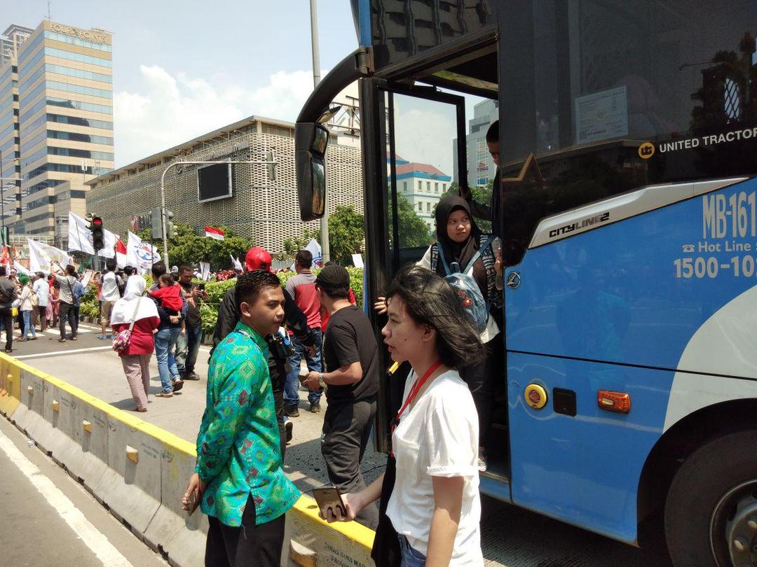 https://cdn.idntimes.com/content-images/post/20180501/mayday6-6bc8d22d9bc464b24464336cd09b4532.jpg