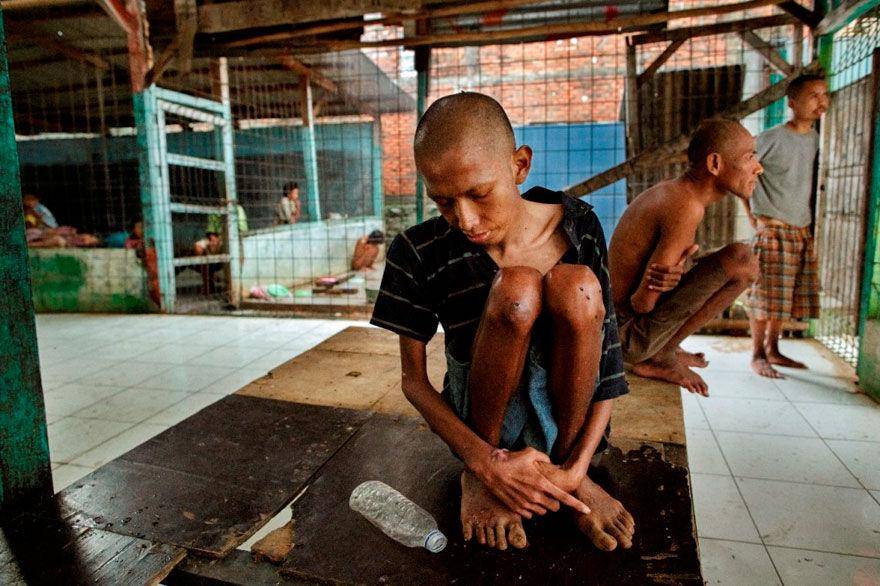 http://cdn.idntimes.com/content-images/post/20160315/mental-ilness-disorder-indonesia-andrea-star-reese-9-a7f2f6bb1b15cef6e6590f802635e947.jpg