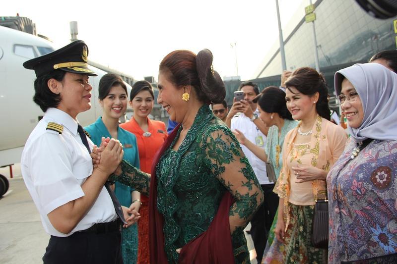 https://cdn.idntimes.com/content-images/post/20180421/menteri-susi-pudjiastuti-1-25fc6df211f73462df66942fe05fa979.jpg
