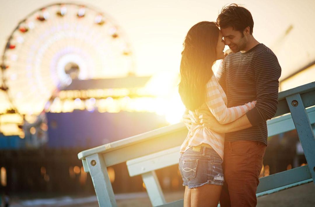 http://cdn.idntimes.com/content-images/post/20160609/mood-girl-boy-couple-couple-lovers-love-feelings-warmth-smile-smile-happiness-joy-good-humor-shorts-hugging-black-hair-brown-hair-big-wheel-blur-bokeh-blur-bokeh-attraction-sun-rays-girl-de4ad9cca1eaeeb827bfdd00fa908a1d.jpg