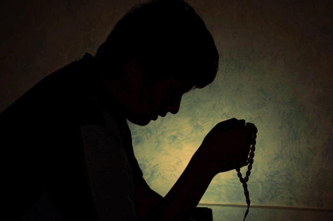 https://cdn.idntimes.com/content-images/post/20170615/muslim-prayer-beads-a637a2d35e48bf47357afb35b90dee8f.jpg
