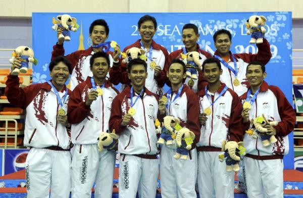 http://cdn.idntimes.com/content-images/post/20160206/no2-pusakaindoensiaorg-w600-h1000-eb859ac72c97247675125664a47d89e6.jpg