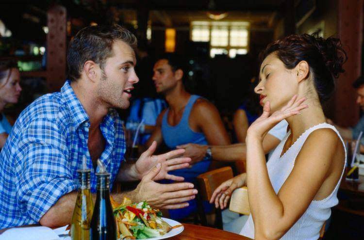 http://cdn.idntimes.com/content-images/post/20160210/o-couple-arguing-facebook1-750x495-7548c3eb1dc459f0266857c528bdacfe.jpg