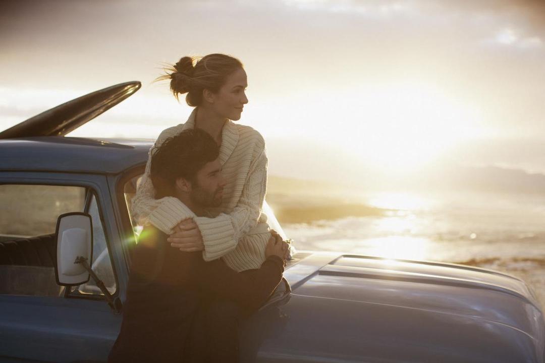 http://cdn.idntimes.com/content-images/post/20151208/o-intimacy-couple-facebook-f4e73af1d149dccd667d5ad80b75f110.jpg
