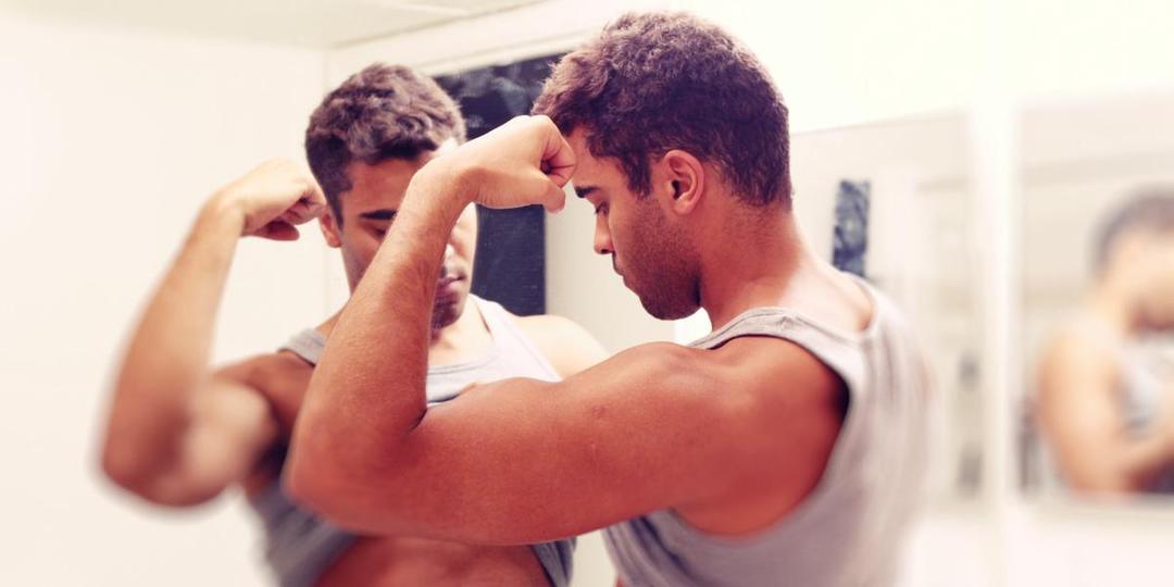 https://cdn.idntimes.com/content-images/post/20170515/o-man-looking-in-mirror-facebook-61bb66ddc38af5c7a88ea9f196a84a86.jpg