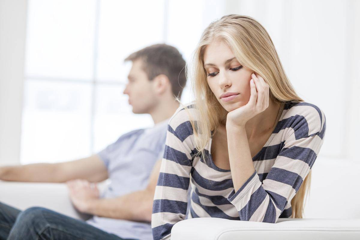http://cdn.idntimes.com/content-images/post/20160726/o-unhappy-couple-facebook-23d8b1b70dd724a9141b79ab4717330e.jpg