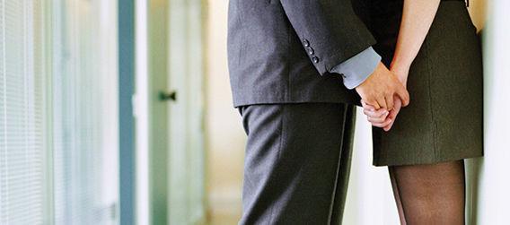 http://cdn.idntimes.com/content-images/post/20150828/office7.jpg