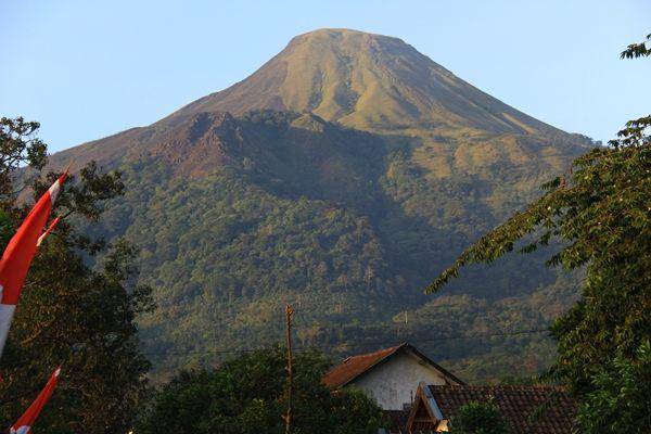 http://cdn.idntimes.com/content-images/post/20160318/pang-desapenanggungan-wordpress-3abaa3eb44c793a266fdb36df9694501.jpg