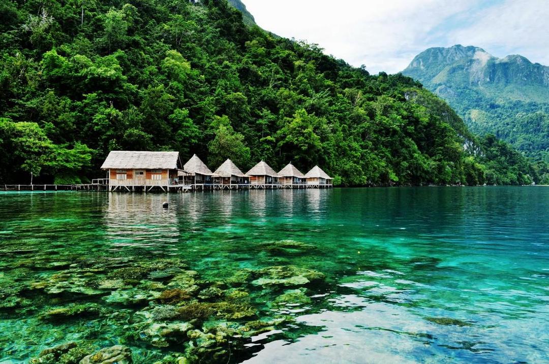 https://cdn.idntimes.com/content-images/post/20171011/pantai-ora-0e6642e83c21c2c274e4623d16c117f7.jpg