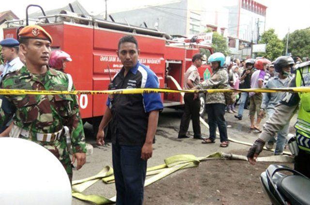 http://cdn.idntimes.com/content-images/post/20160211/pe-sebatasberita-ff25aedb2eaf57c0c35d962df239139d.jpg