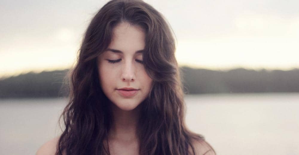 http://cdn.idntimes.com/content-images/post/20160630/people-women-eyes-closed-37b058e1e6b329478a3da20b3a810597.jpg