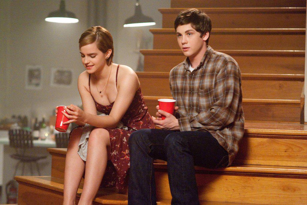 https://cdn.idntimes.com/content-images/post/20180108/perks-being-wallflower-fc50002878a24429d8c30f7b36f354bb.jpg