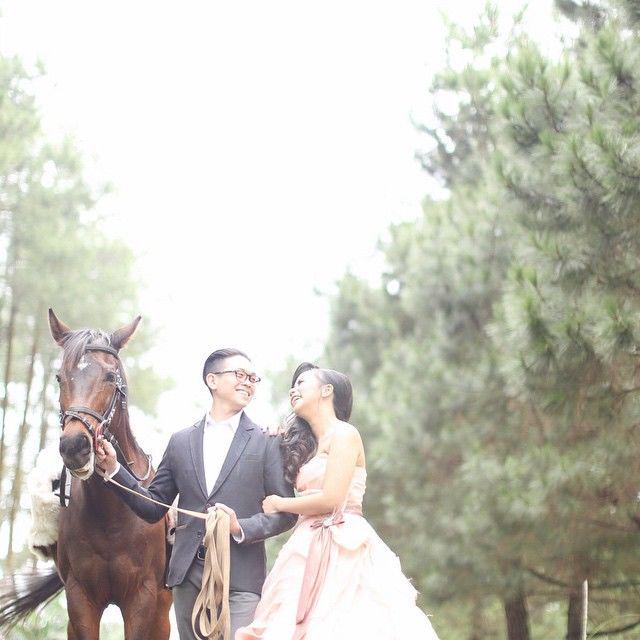 http://cdn.idntimes.com/content-images/post/20160215/preweddingbandung-c471d657e9cf880c8a7a92c4cfb94a7e.jpg
