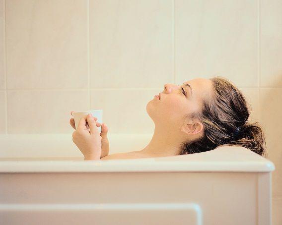 http://cdn.idntimes.com/content-images/post/20160113/relaxing-me-time-d669eb0d610018f39baf1ccae14f17bf.jpg