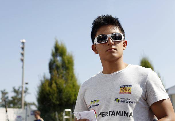http://cdn.idntimes.com/content-images/post/20151119/ri-gp3series-6427697f62fe9e78c1c3b12ae87f3dc0.jpg