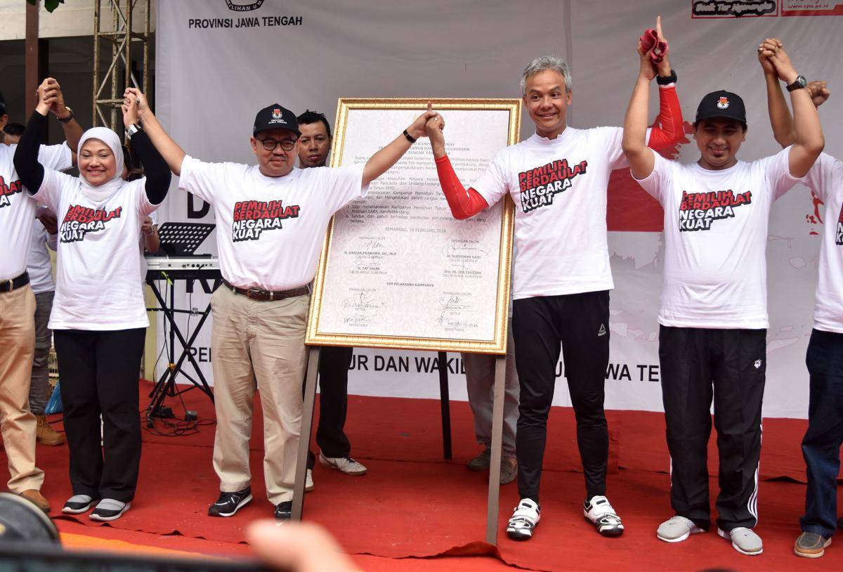 https://cdn.idntimes.com/content-images/post/20180315/rsz-antarafoto-deklarasi-kampanye-damai-pilgub-jateng-180218-app-3-ce82f52d5acf3fa5af8925c9230c15aa.jpg