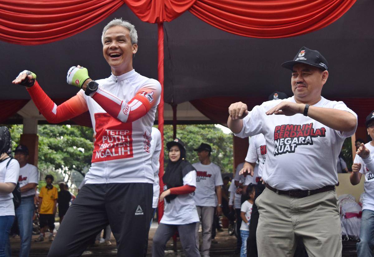 https://cdn.idntimes.com/content-images/post/20180315/rsz-antarafoto-deklarasi-kampanye-damai-pilgub-jateng-180218-app-4-2c942aabe1949208a3b6ad757c471d26.jpg