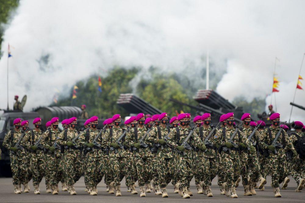 https://cdn.idntimes.com/content-images/post/20211115/rsz-antarafoto-hut-ke-76-korps-marinir-151121-mrh-2-7654749475b09bd3c0a962d61b54e698.jpg