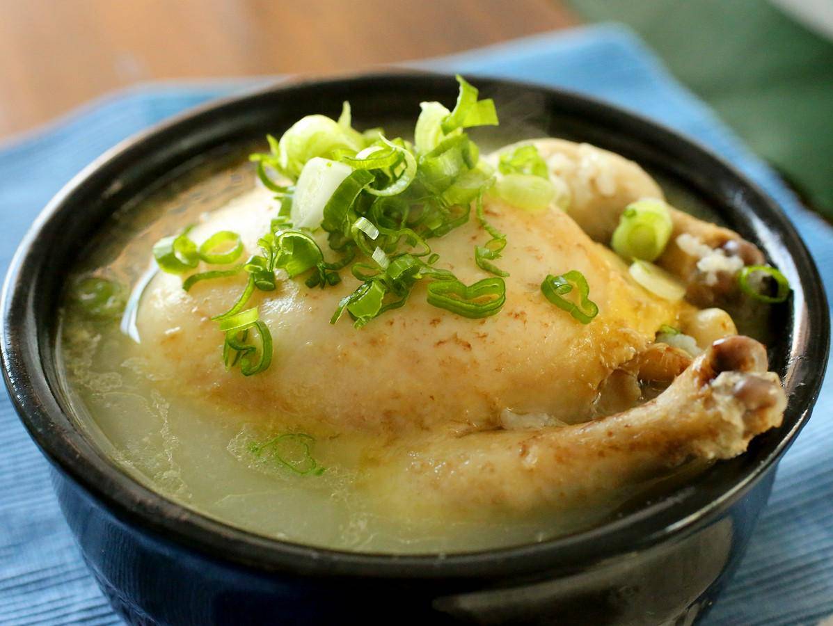 https://cdn.idntimes.com/content-images/post/20180220/samgyetang11-99c0ad5714290536c69d816314d6ad7f.jpg