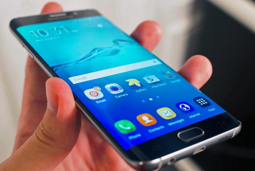 https://cdn.idntimes.com/content-images/post/20170331/samsung-galaxy-s7-edge-97eb3154af366f20d6e533496f5da1ec.jpg