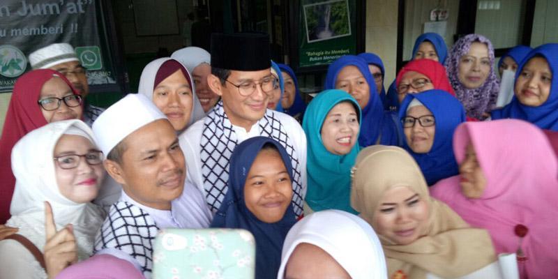 https://cdn.idntimes.com/content-images/post/20180107/sandiaga222-c1112ad76797ff07b281ca6c86d16e30.jpg