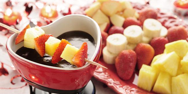 https://cdn.idntimes.com/content-images/post/20180521/sate-buah-coklat-tokomesin-00fadb06f254ef3eedae93dbc7fc1c67.jpg