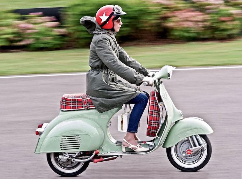 http://cdn.idntimes.com/content-images/post/20160618/scooter-girl-2-2-692e71dab6a476f8ae340ced75a54a5c.jpg