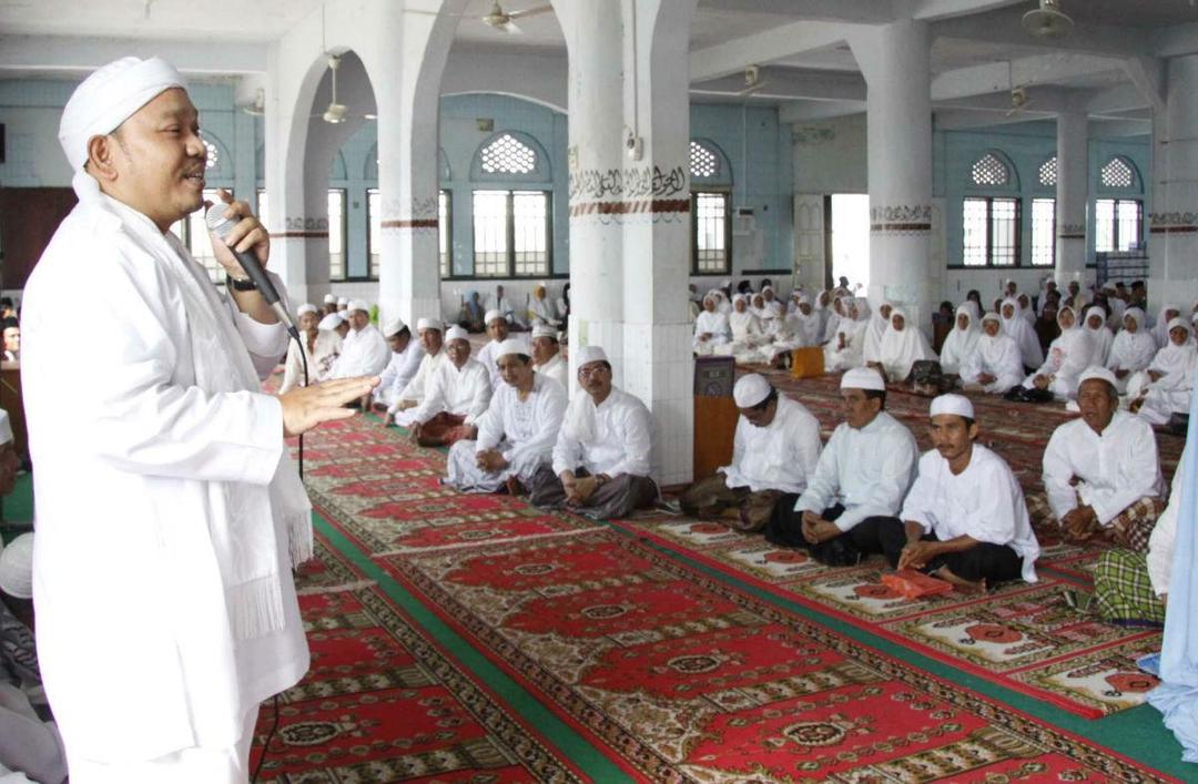 http://cdn.idntimes.com/content-images/post/20160119/se-ceramah-khunaharmuchtarhs-a71cb970d042f7e7bd51b49eba734a3e.jpg