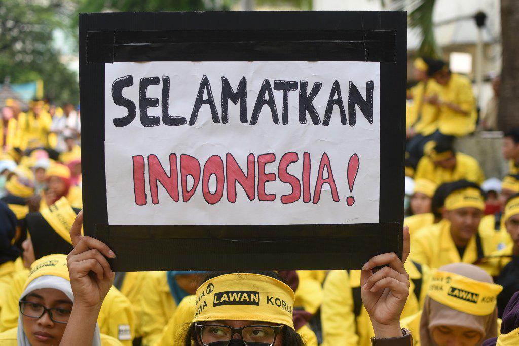 http://cdn.idntimes.com/content-images/post/20160802/selamatkan-indonesia-be4c529a1ebf3dbd4414a21b8d466336.jpg