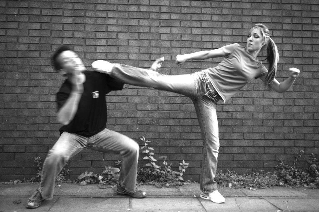 http://cdn.idntimes.com/content-images/post/20160524/self-defensebw-10314a8f4df0208920d6a4a1d0677519.jpg