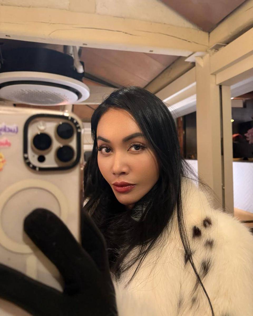 inspirasi makeup ala Denada Tambunan (instagram.com/denadaindonesia)