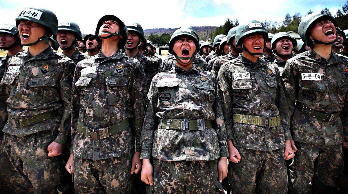 https://cdn.idntimes.com/content-images/post/20170510/sk-soldiers-183984e3260dcfc48284b9a782dc7926.jpg