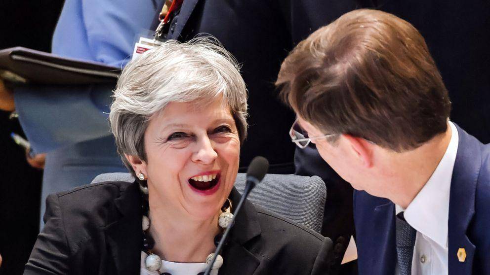 https://cdn.idntimes.com/content-images/post/20180327/skynews-miro-cerar-may-pm-4265763-38bb1c36bac7f94f745391bd63b3ace5.jpg