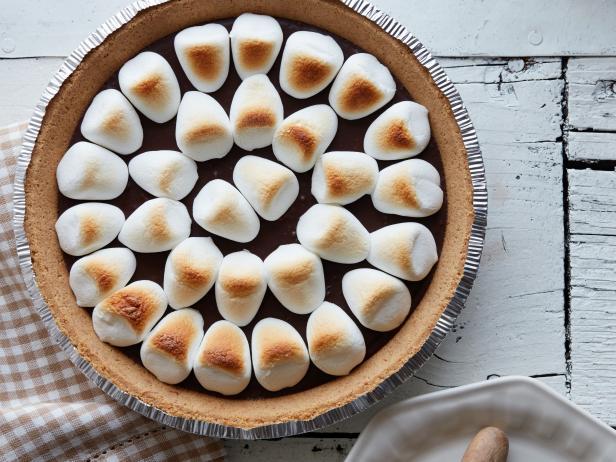https://cdn.idntimes.com/content-images/post/20180115/smores-pie-00aefe1cc3de10a35897a46b3796e533.jpeg
