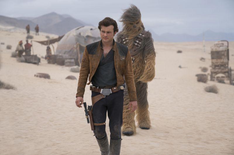https://cdn.idntimes.com/content-images/post/20180514/solo-star-wars-story-1-95788f1421918ff50a23118faf4e929d.jpg