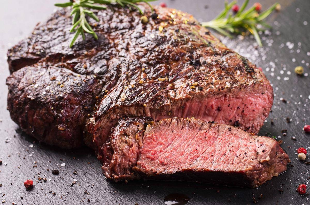 https://cdn.idntimes.com/content-images/post/20161008/steak-2ff2210f39742b2cecf89880a8d092d5.jpg