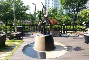https://cdn.idntimes.com/content-images/post/20171009/surabaya6-02803f29d8b5bfda59ea7b246bd32d55.jpg