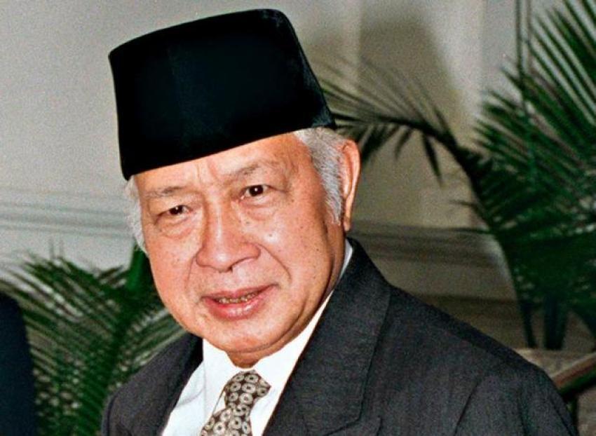 http://cdn.idntimes.com/content-images/post/20160520/teropongsenayan-43cc29ff8794bcbac982742ea154eac8.jpg