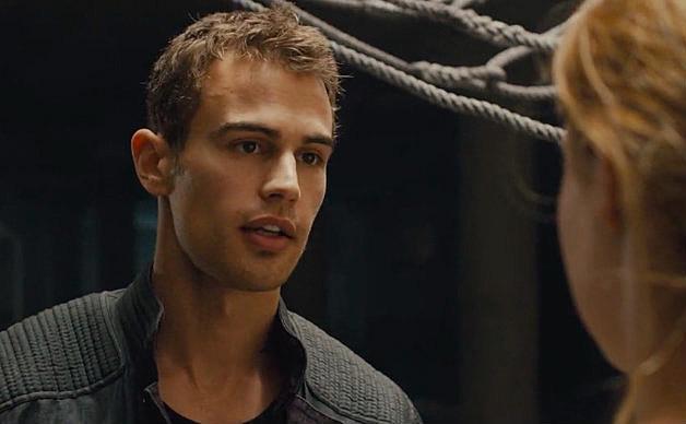 https://cdn.idntimes.com/content-images/post/20180507/theo-james-shailene-woodley-4-f4546960bdf24cf05ec74e5ad5f3d836.jpg