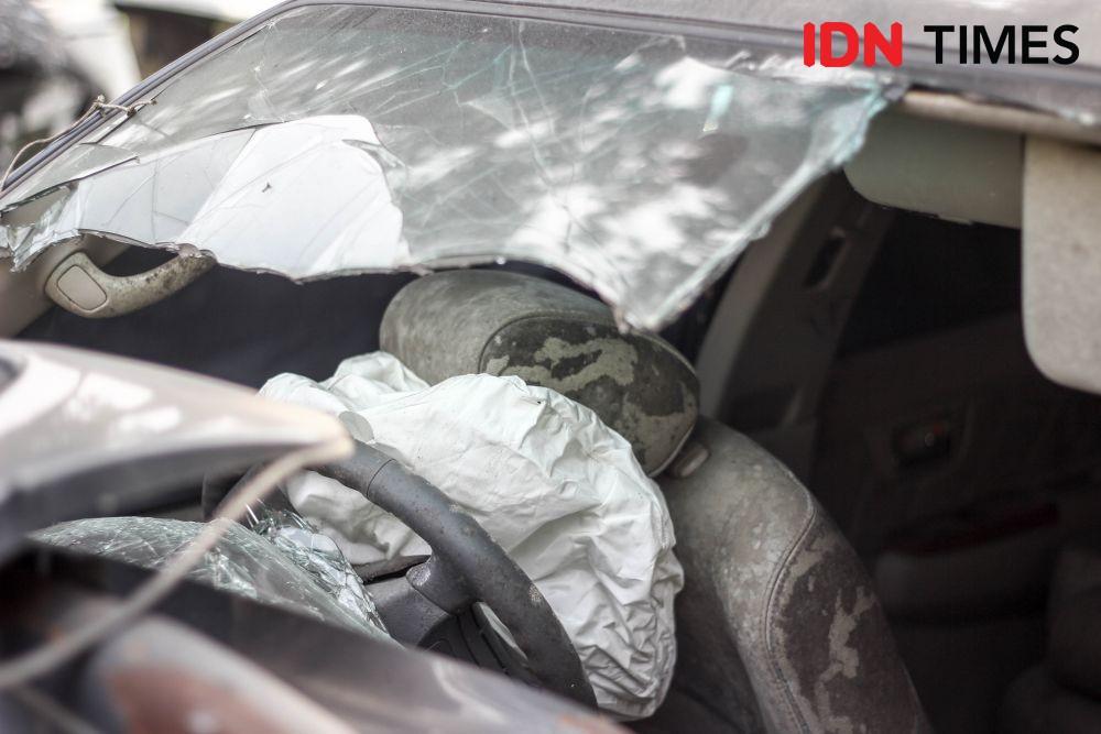 https://cdn.idntimes.com/content-images/post/20190601/tumpukan-mobil-sisa-kecelakaan-di-sepanjang-purwakarta-tol-purbaleunyi-8075-222db95b2a3be9132f96cdb9e7cc5348.jpg