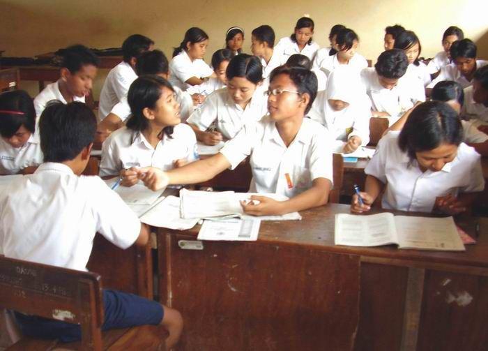http://cdn.idntimes.com/content-images/post/20160329/tutot-sebaya-e1bf656b1e1e17bdf0db110586c32cf6.jpg