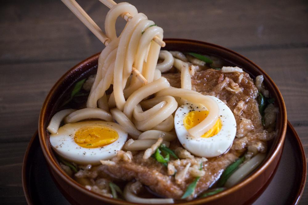 https://cdn.idntimes.com/content-images/post/20180102/udon-2-7e0d75df227706f09abda70956199dca.jpg