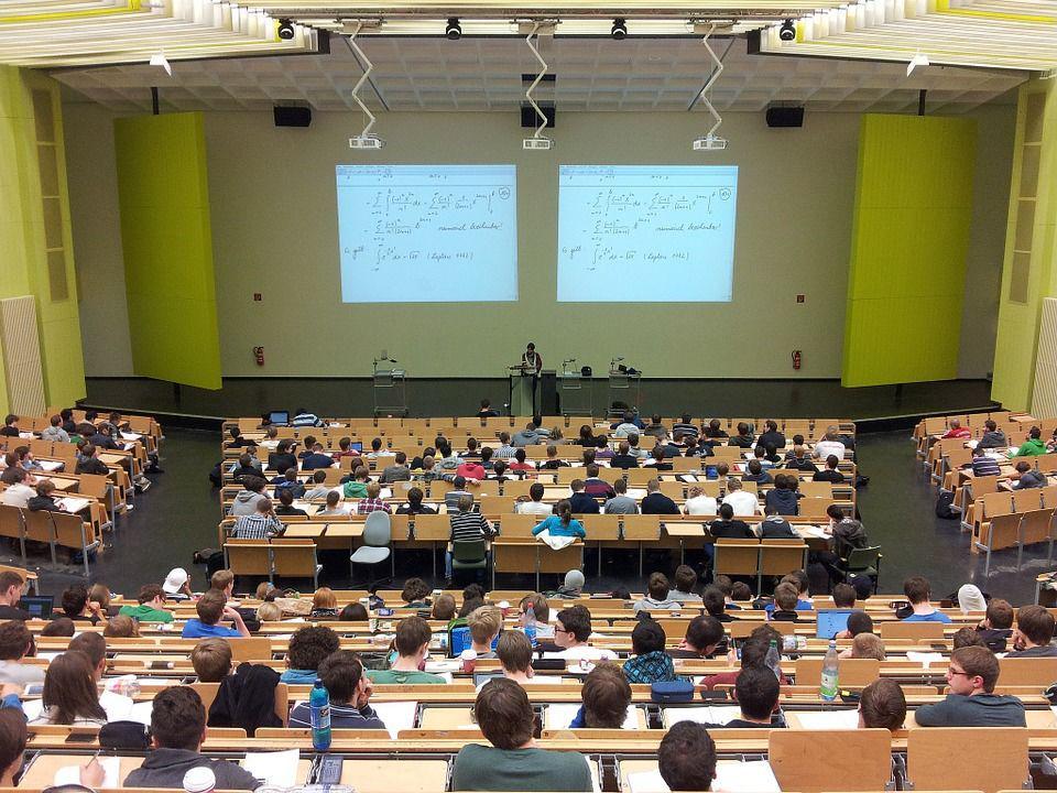http://cdn.idntimes.com/content-images/post/20160522/university-105709-960-720-24351af1479f5badbdc8d25baf28b757.jpg