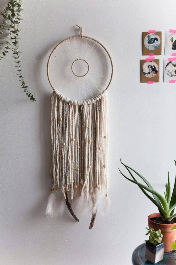 https://cdn.idntimes.com/content-images/post/20171010/urban-outfitters-b3a7d7700d503c425c270028ee2db7ed.jpg