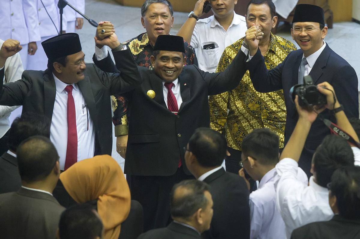 https://cdn.idntimes.com/content-images/post/20161104/widodo-jusuf-antara-foto-02b32057242f5ed91bb8b9e58dc7c146.jpg