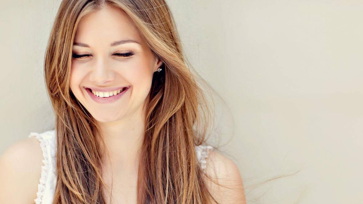http://cdn.idntimes.com/content-images/post/20160411/woman-smile-c264a6aea6d37b865b96b522d5ec39cc.jpg