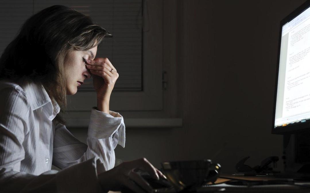 http://cdn.idntimes.com/content-images/post/20160425/work-stress-ftr-50e46f6b2770b478ad8bb0c230133717.jpg
