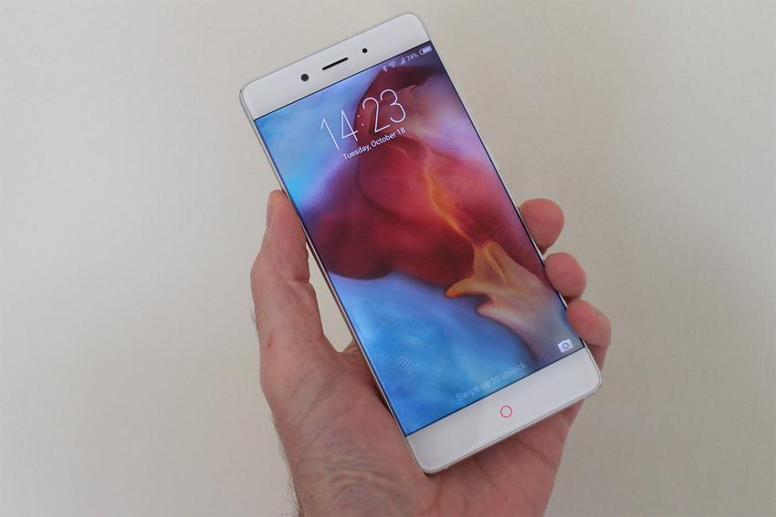 https://cdn.idntimes.com/content-images/post/20170331/zte-nubia-z11-73b0fe8ce817b8fee893f12e92bda055.jpg