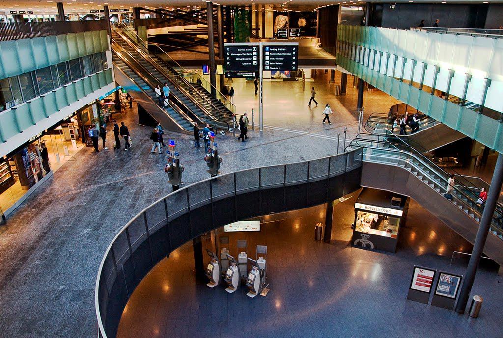 https://cdn.idntimes.com/content-images/post/20180116/zurich-international-airport-switzerland-zrh-f77dd73093bd6cb42033288837f03cea.jpg